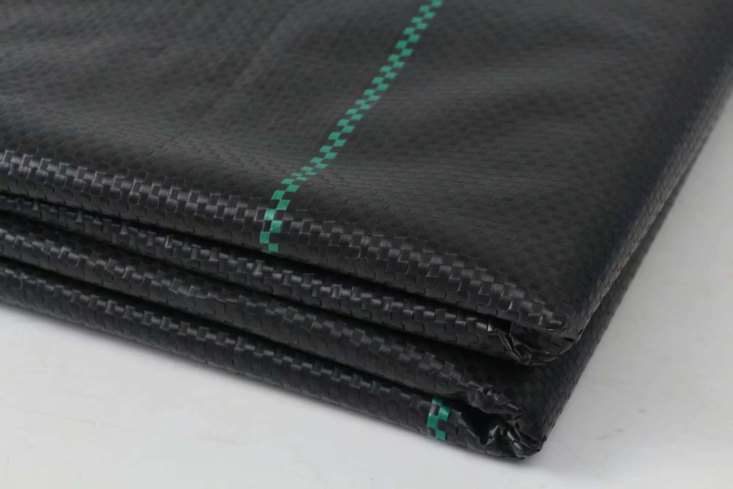 Woven Weed Barrier Fabric – Heavy Duty Ground Cover for Garden & Landscaping